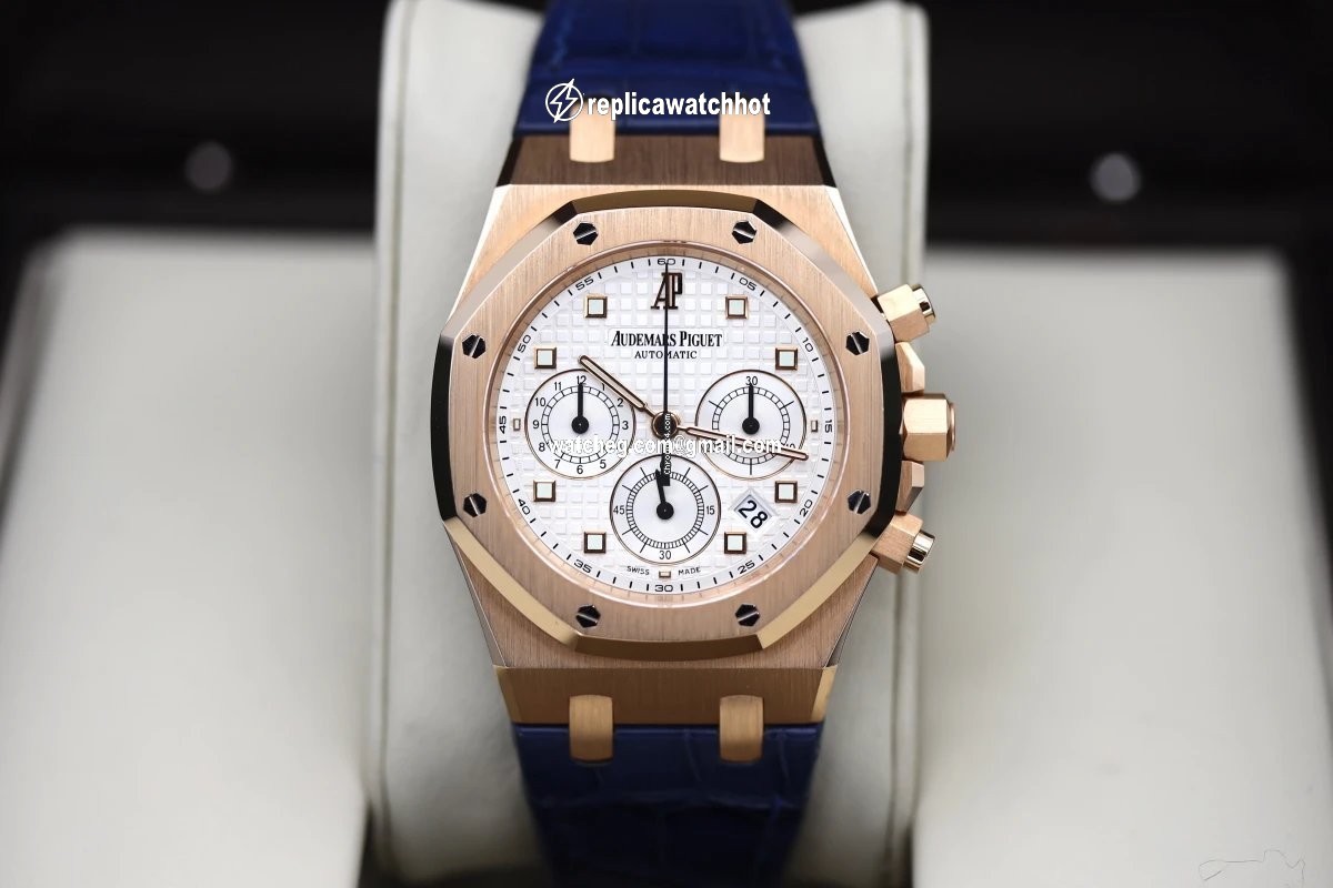 Audemars Piguet Royal Oak Chronograph Mens watch Unisex Automatic Rose gold 26022OR.OO.D088CR.01 4
