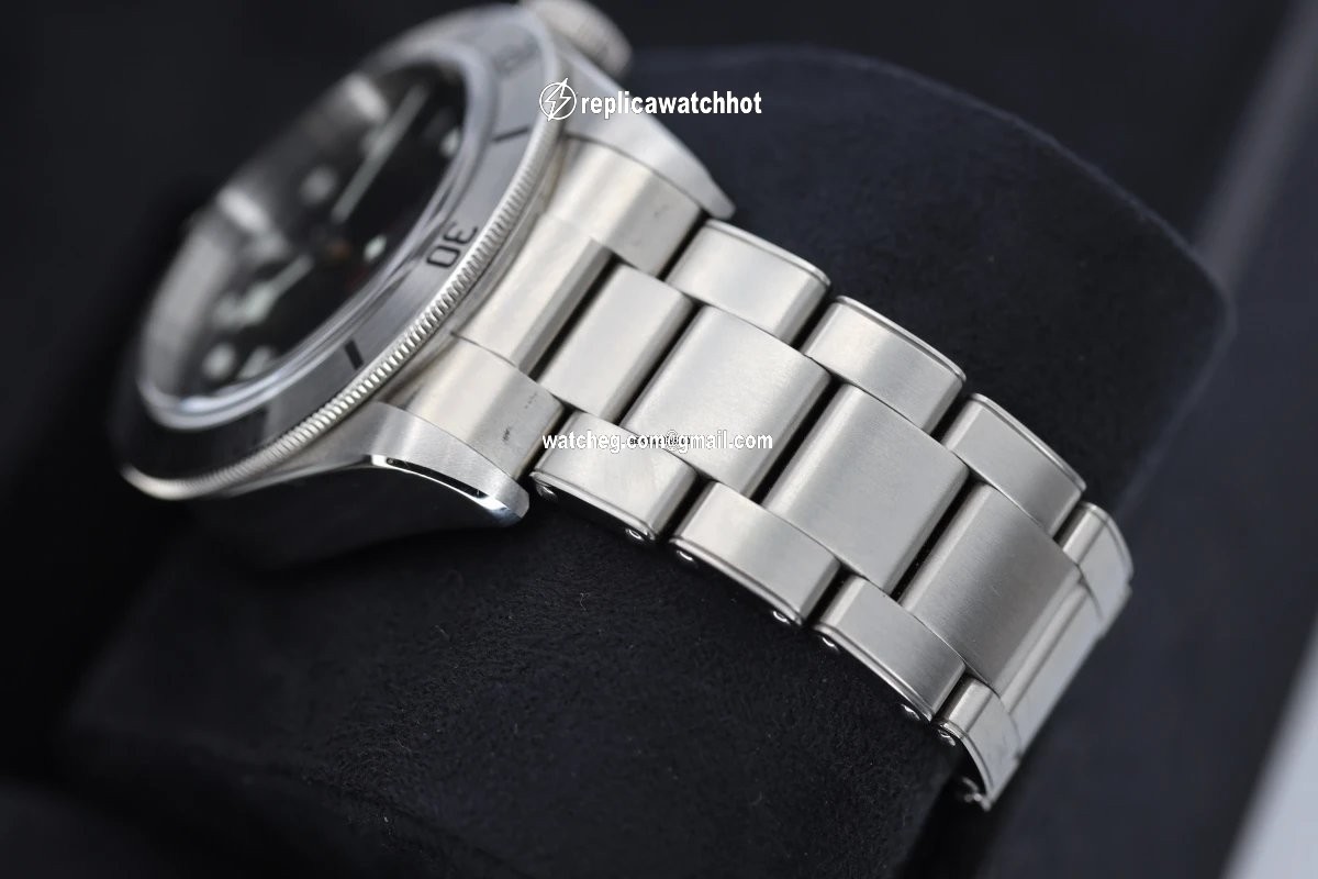 Tudor Black Bay Steel Mens watch Unisex Automatic Steel 79730 4