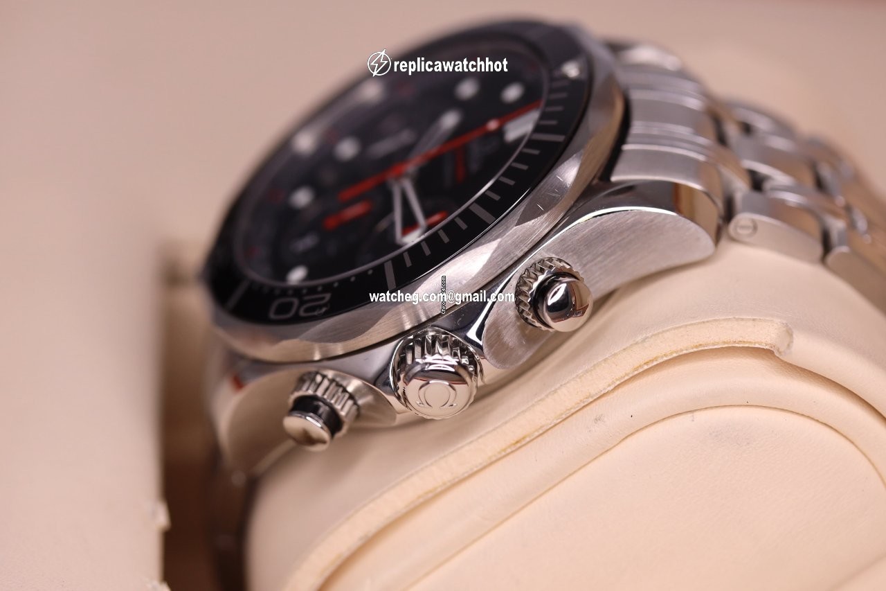 Omega Seamaster Diver 300 M Mens watch Unisex Automatic Steel 212.30.44.50.01.001 4