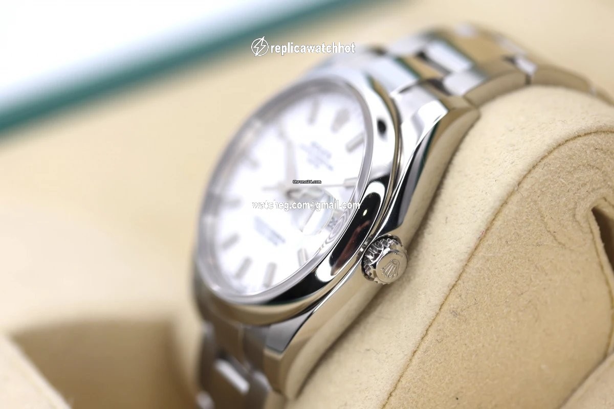 Rolex Oyster Perpetual Date Mens watch Unisex Steel Automatic 115200 4
