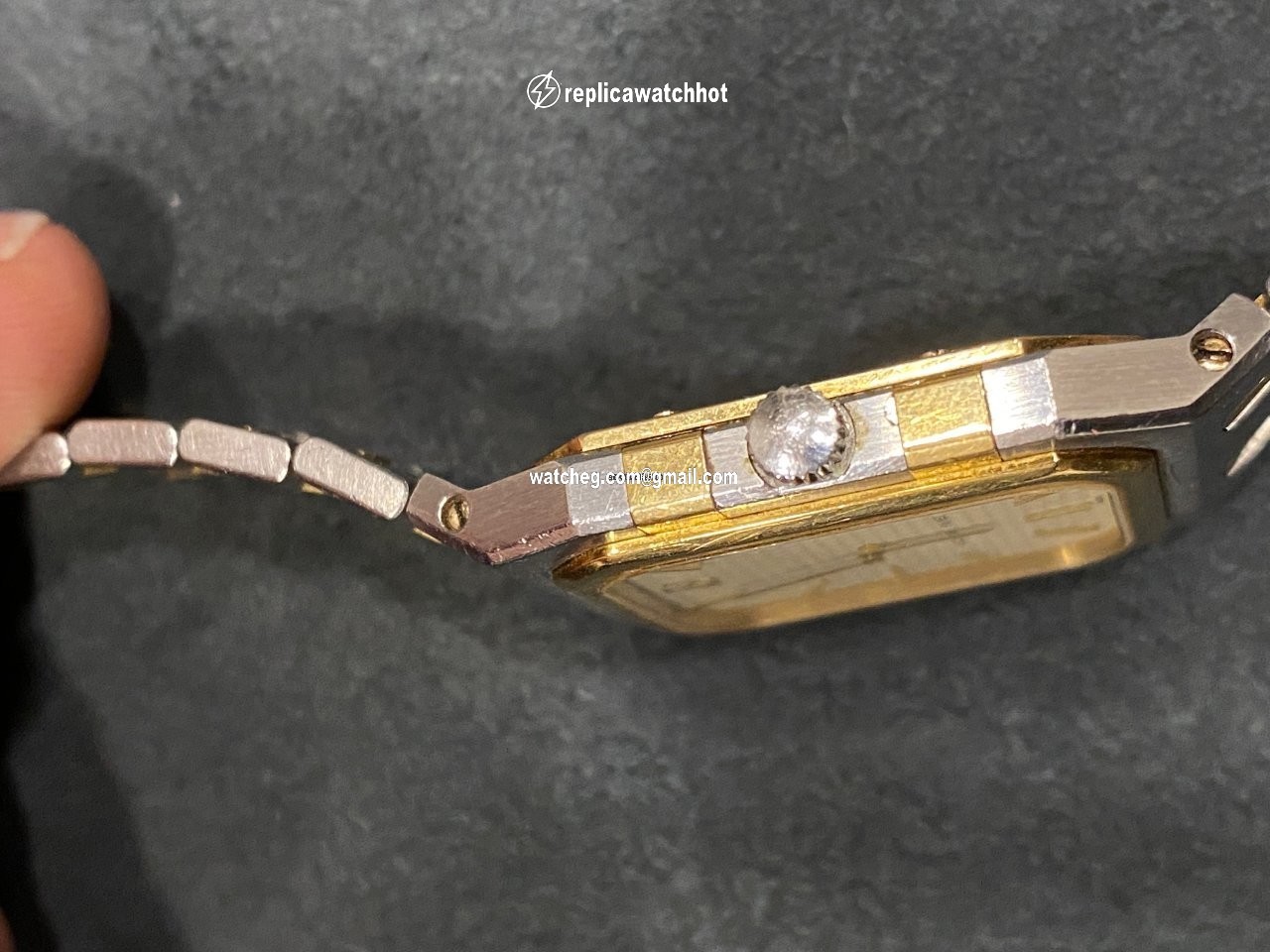 Audemars Piguet Royal Oak Mens watch Unisex Quartz Gold Steel 6009 4