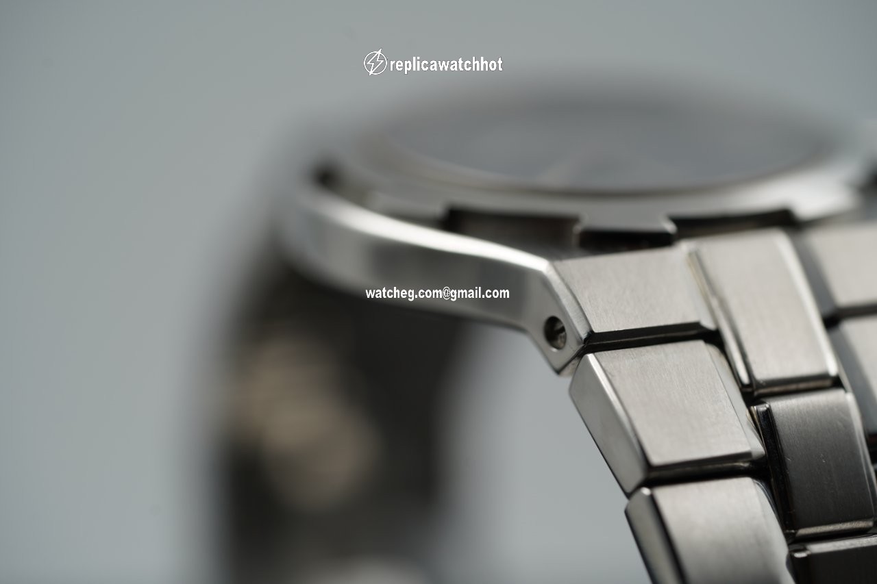 Vacheron Constantin Overseas Mens watch Unisex Automatic Steel 42040 4