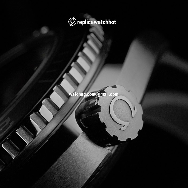 Omega Seamaster Planet Ocean Mens watch Unisex Automatic Steel 232.32.42.21.01.003 4