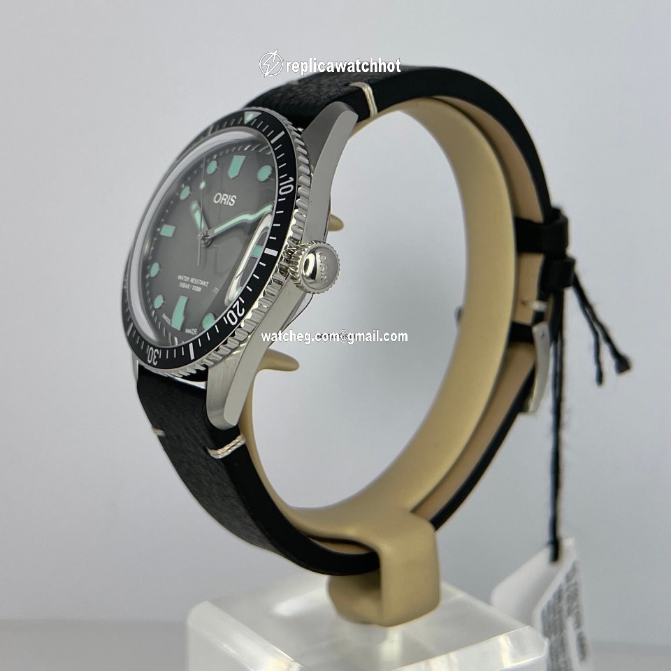 Oris Divers Sixty Five Mens watch Unisex Automatic Steel 01 733 7707 4053-07 5 20 89 4