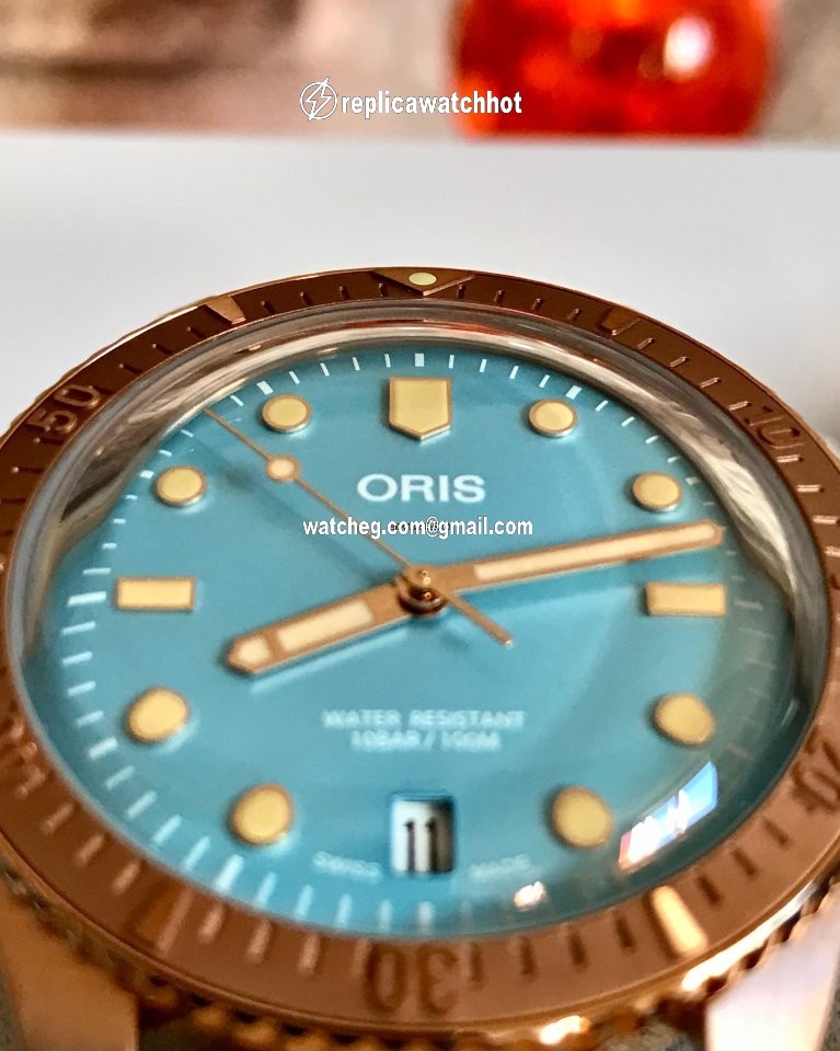 Oris Divers Sixty Five Mens watch Unisex Automatic Bronze 01 733 7771 3155-07 5 19 04BR 4