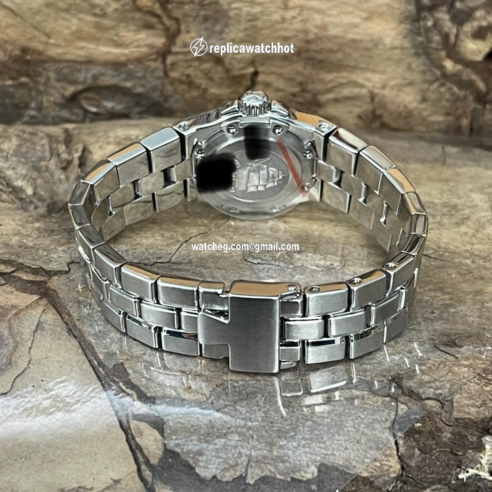 Vacheron Constantin Overseas Quartz Steel 16050 4
