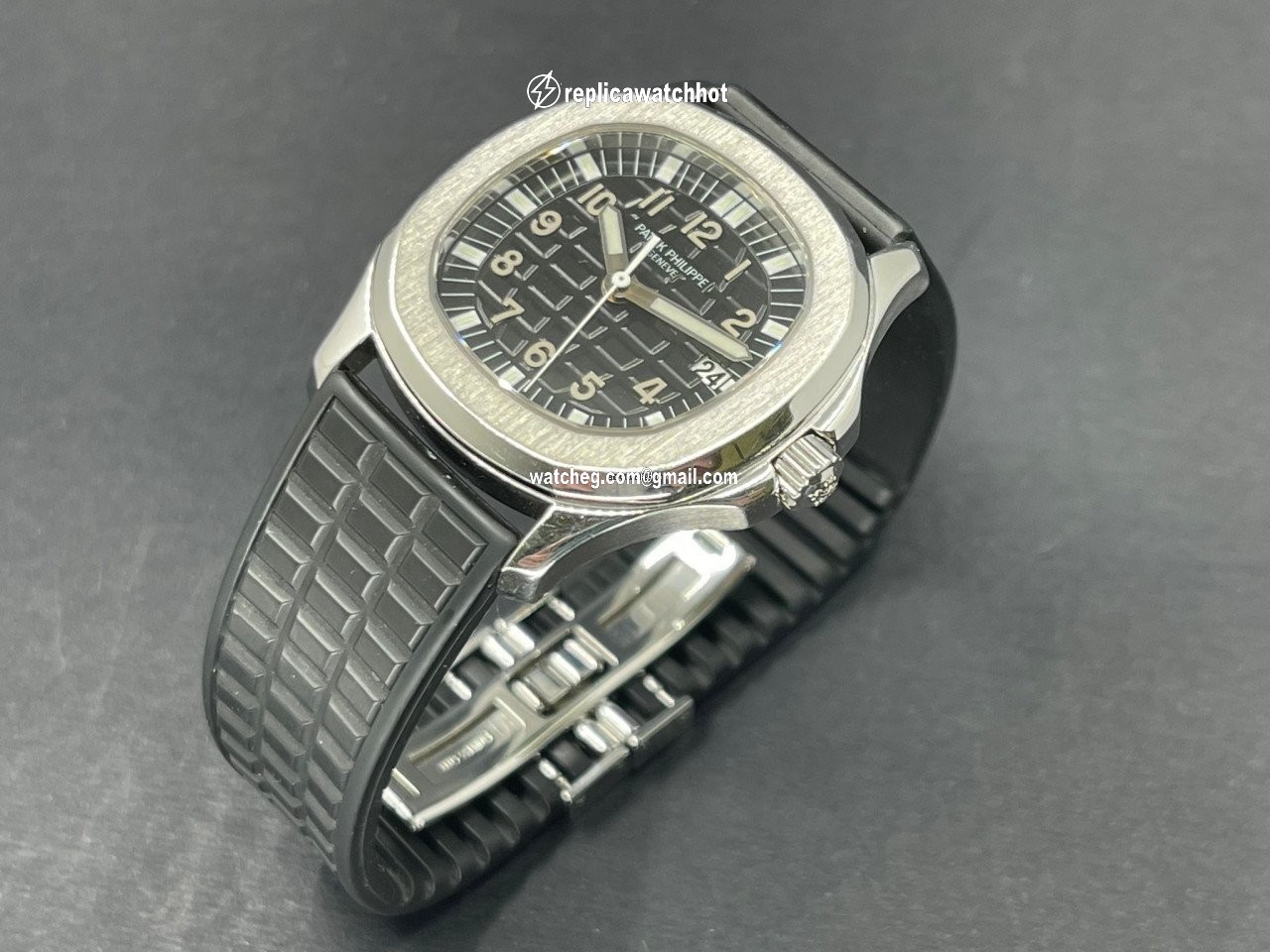 Patek Philippe Aquanaut Quartz Steel 5064A-001 4