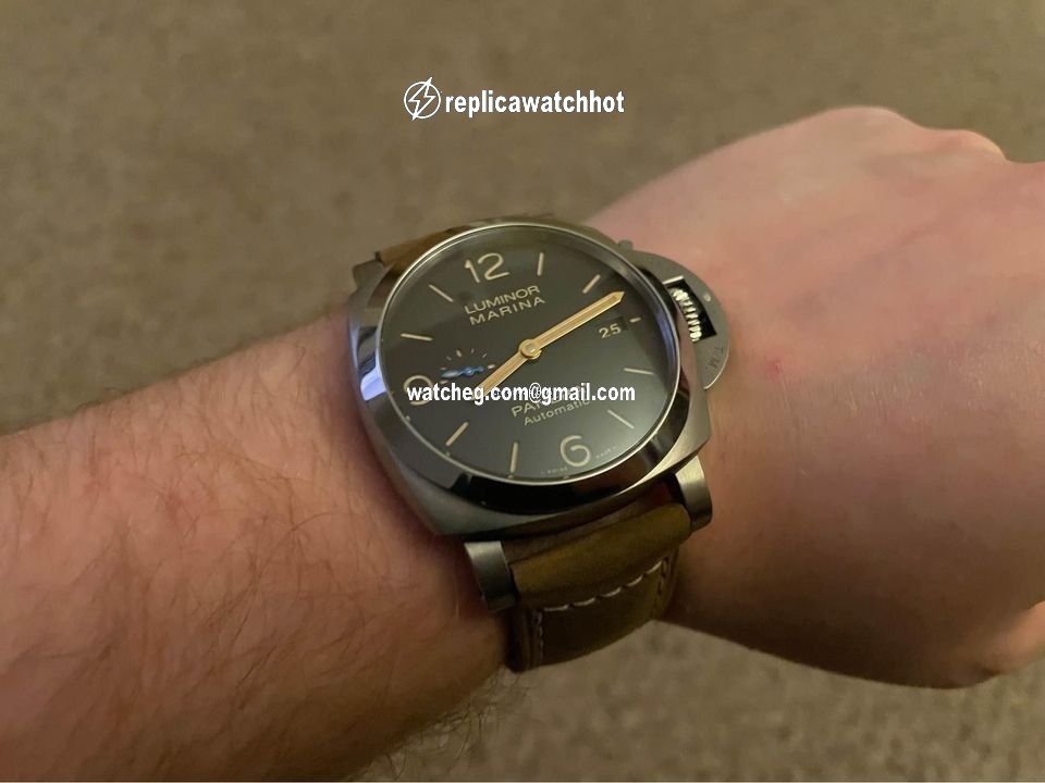 Panerai Luminor Marina 1950 3 Days Automatic Mens watch Unisex Automatic Titanium PAM 01351 4