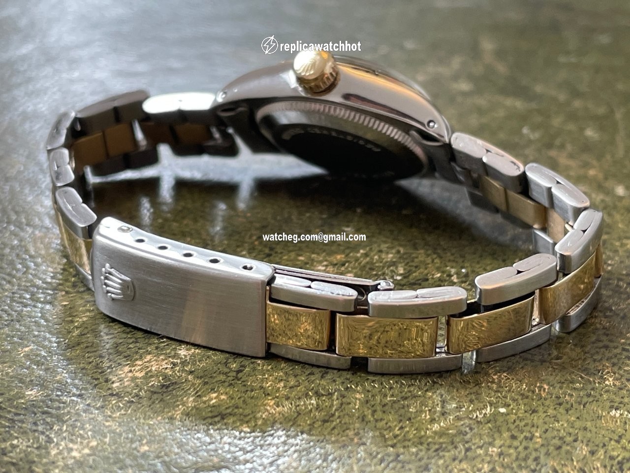 Rolex Oyster Perpetual 26 Womens watch Gold Steel Automatic 6724 4