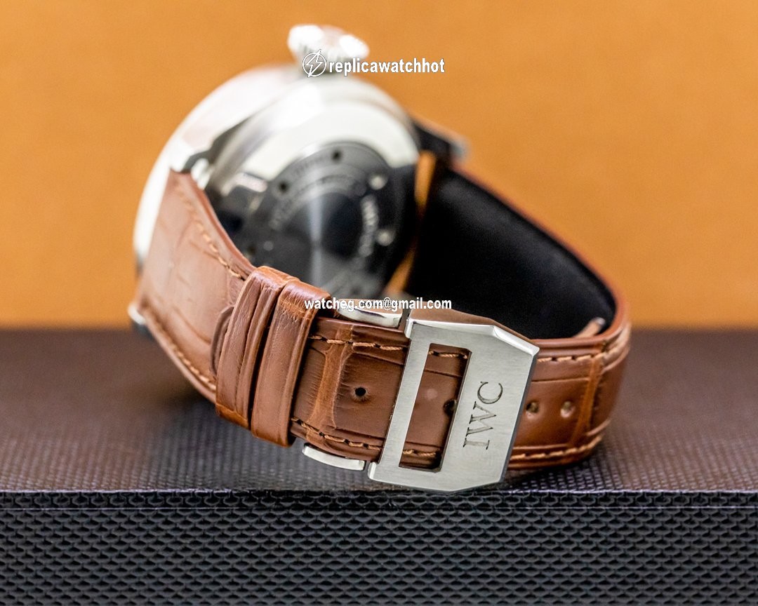 IWC Big Pilot Mens watch Unisex Automatic Steel IW500906 4