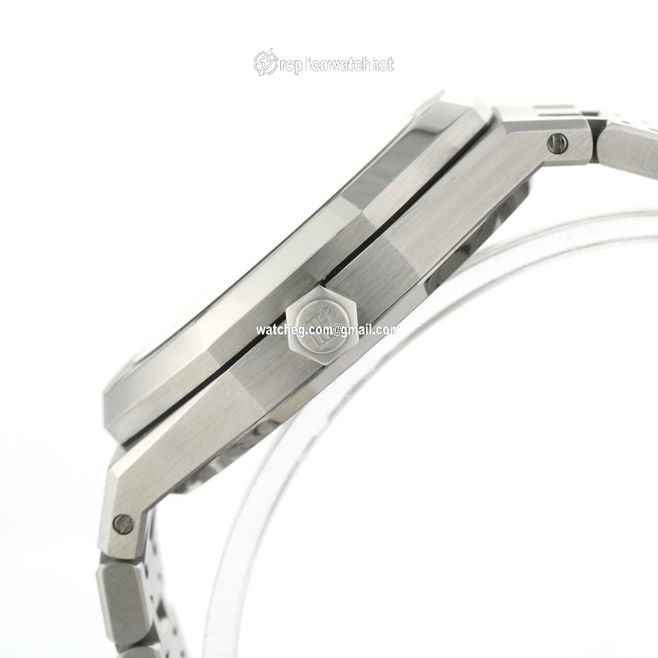 Audemars Piguet Royal Oak Dual Time Automatic Steel 26120ST 4