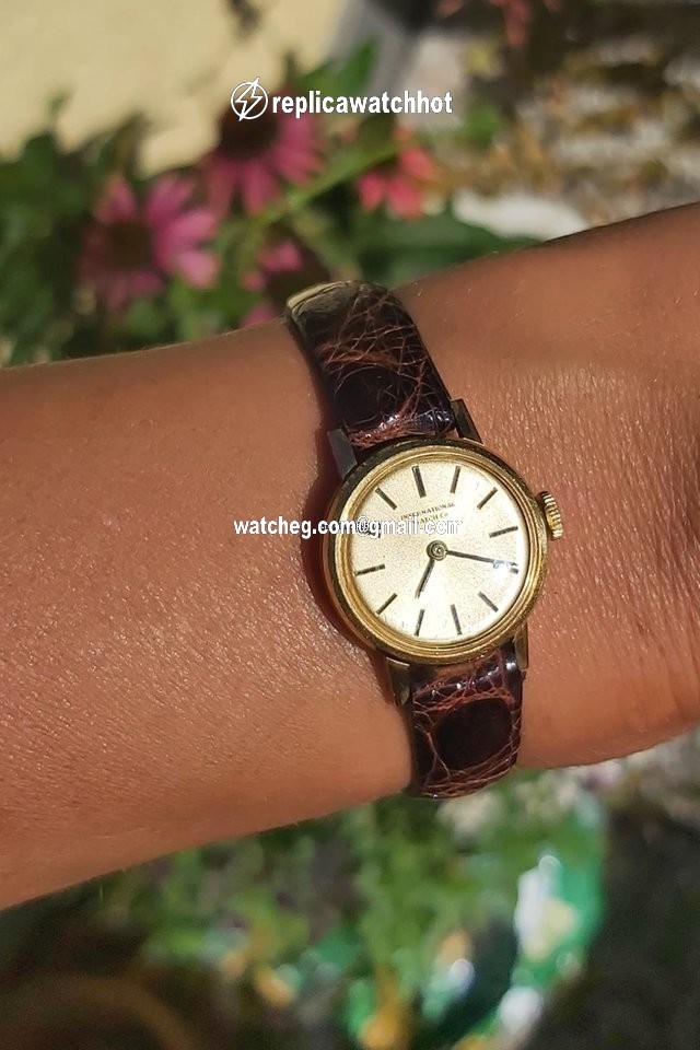 IWC Womens watch Manual winding Yellow gold 2802 4