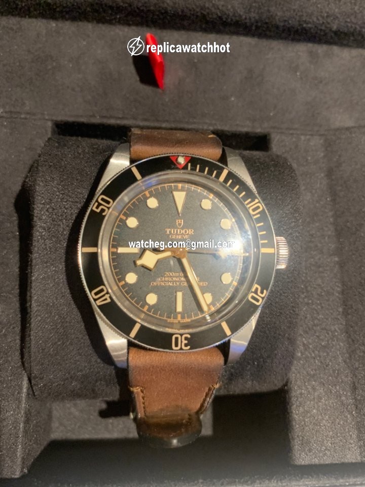 Tudor Black Bay Fifty-Eight Mens watch Unisex Automatic Steel 79030N 4