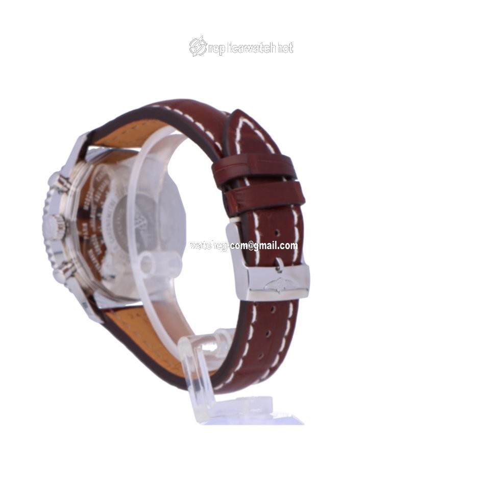 Breitling Navitimer World Mens watch Unisex A2432212 4