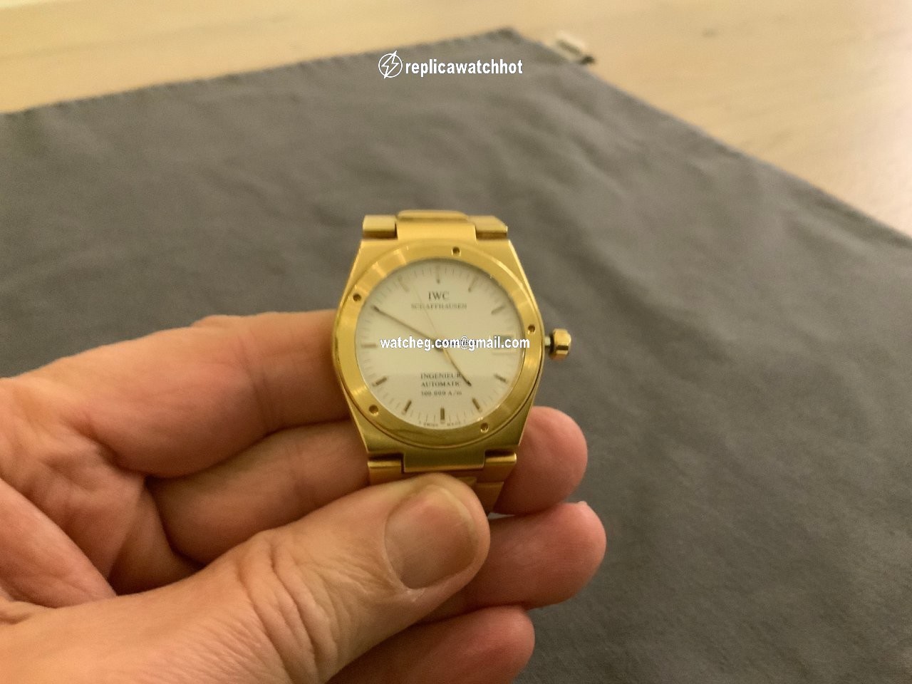 IWC Ingenieur Automatic Mens watch Unisex Automatic Yellow gold IW9238 4