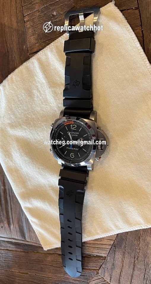 Panerai Luminor 1950 Regatta 3 Days Chrono Flyback Mens watch Unisex Automatic Titanium PAM 00526 4