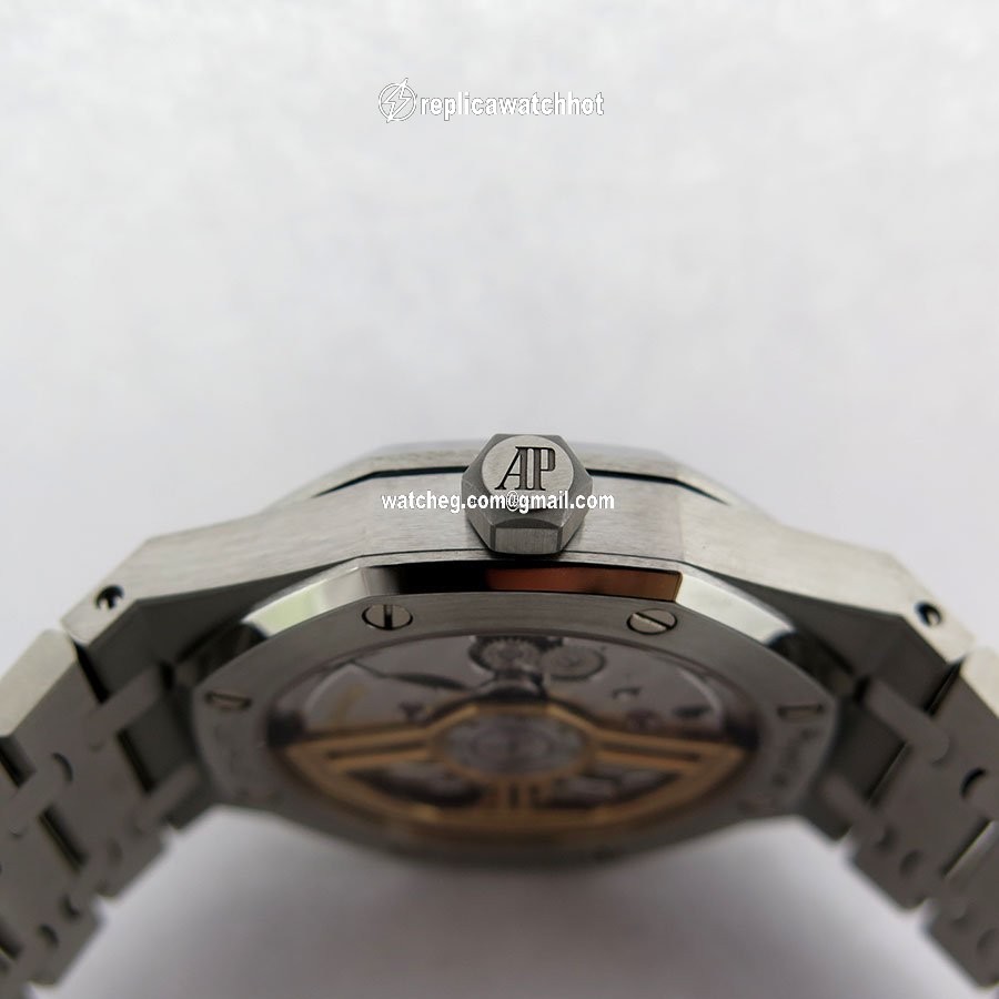 Audemars Piguet Royal Oak Mens watch Unisex Automatic Steel 15500ST 4