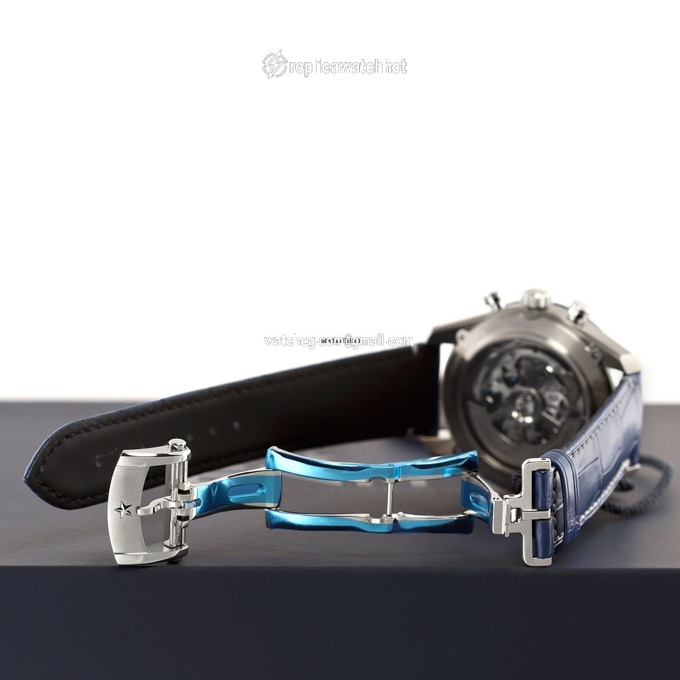 Zenith El Primero Chronomaster Mens watch Unisex Automatic Titanium 95.3002.3600 69.c818 4