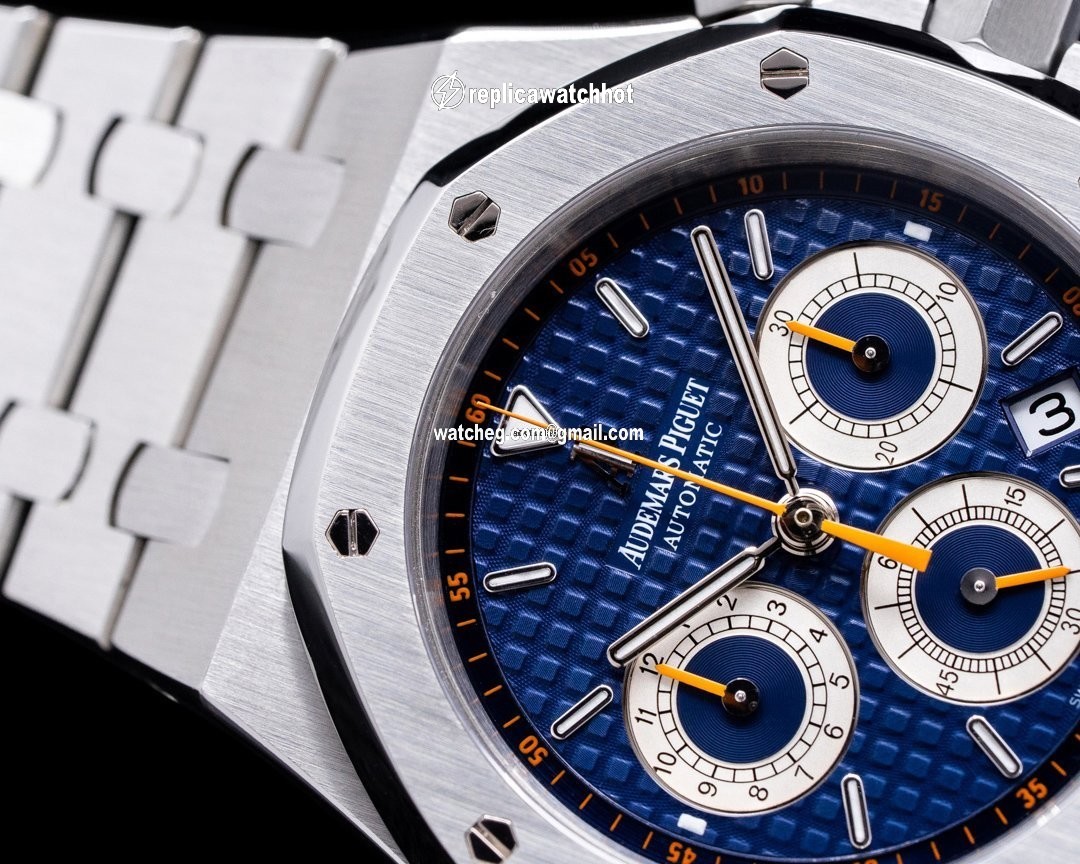 Audemars Piguet Royal Oak Chronograph Mens watch Unisex Automatic Steel 26300ST.OO.1110ST.07 4