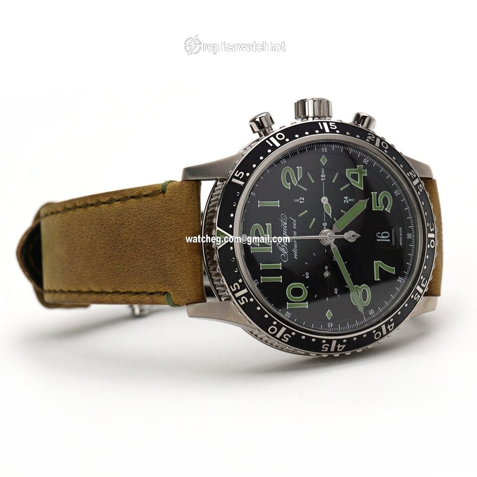 Breguet Type XX - XXI - XXII Mens watch Unisex Automatic Titanium 3815TI HM 3ZU 4