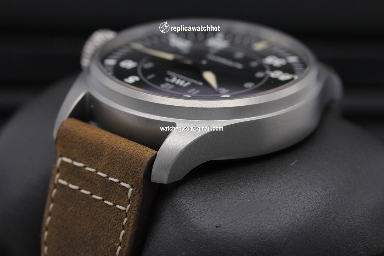 IWC Big Pilot Titanium IW329701 4
