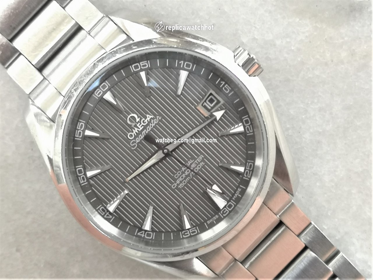 Omega Seamaster Aqua Terra Mens watch Unisex Automatic Steel 231.10.42.21.06.001 4