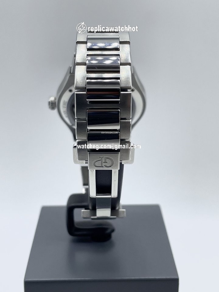 Girard Perregaux Laureato Mens watch Unisex Automatic Steel 81005-11-131-11A 4