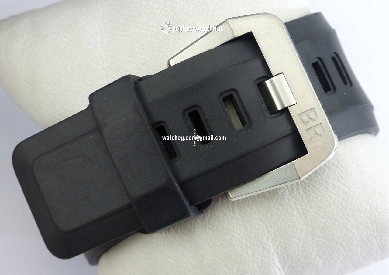 Bell & Ross BR 01-97 Reserve de Marche Mens watch Unisex Automatic Steel BR01-97-S 4