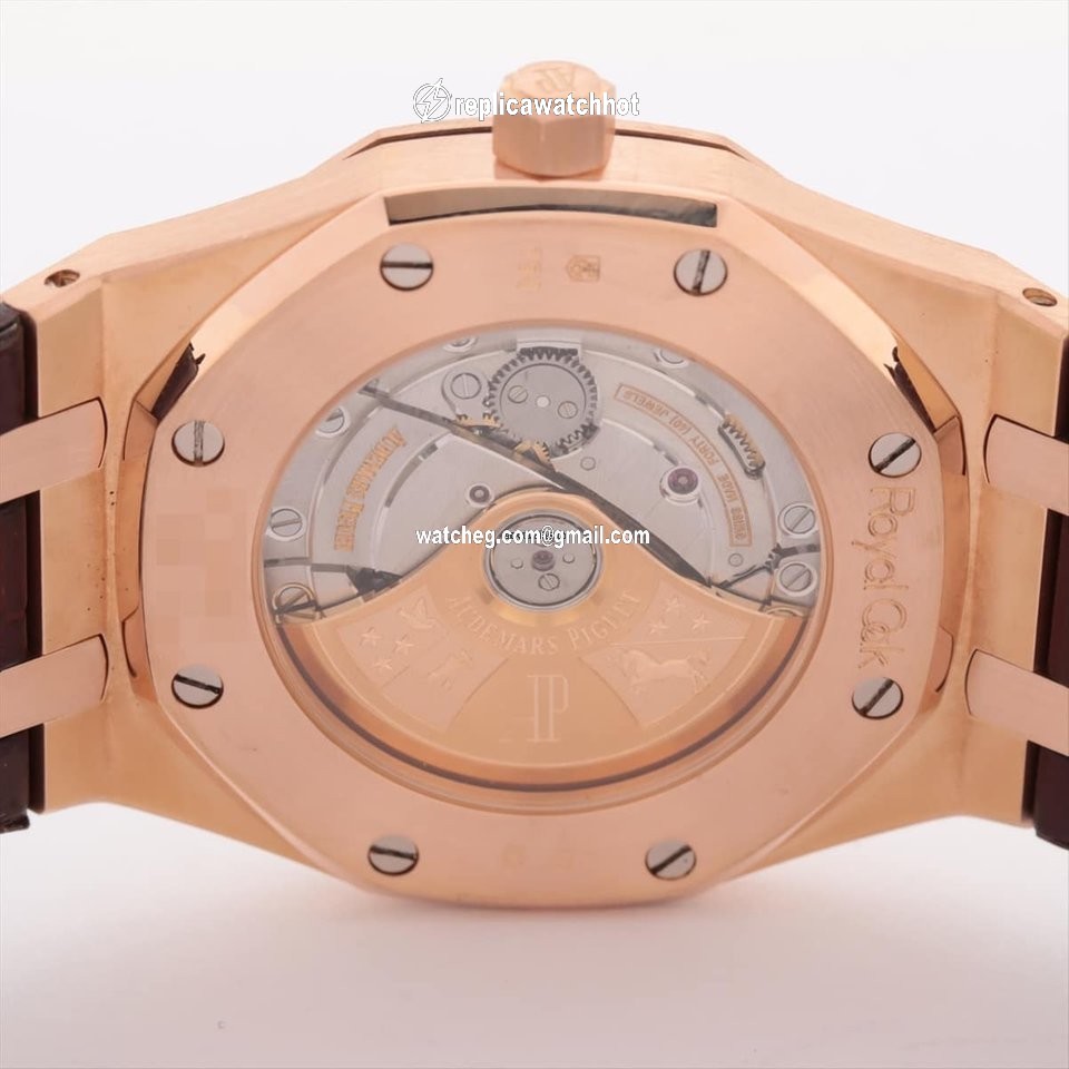 Audemars Piguet Royal Oak Selfwinding Automatic Yellow gold 15300OR.OO.D088CR.02 750 4