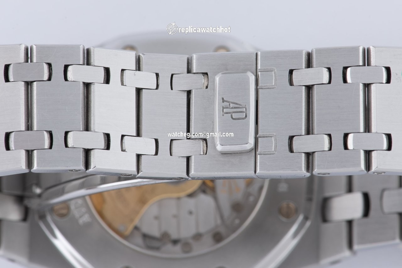 Audemars Piguet Royal Oak Mens watch Unisex Automatic Steel 14990st 4