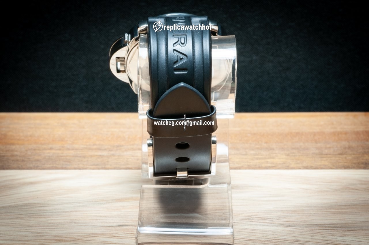 Panerai Luminor GMT Automatic Mens watch Unisex Automatic Steel PAM 00088 4