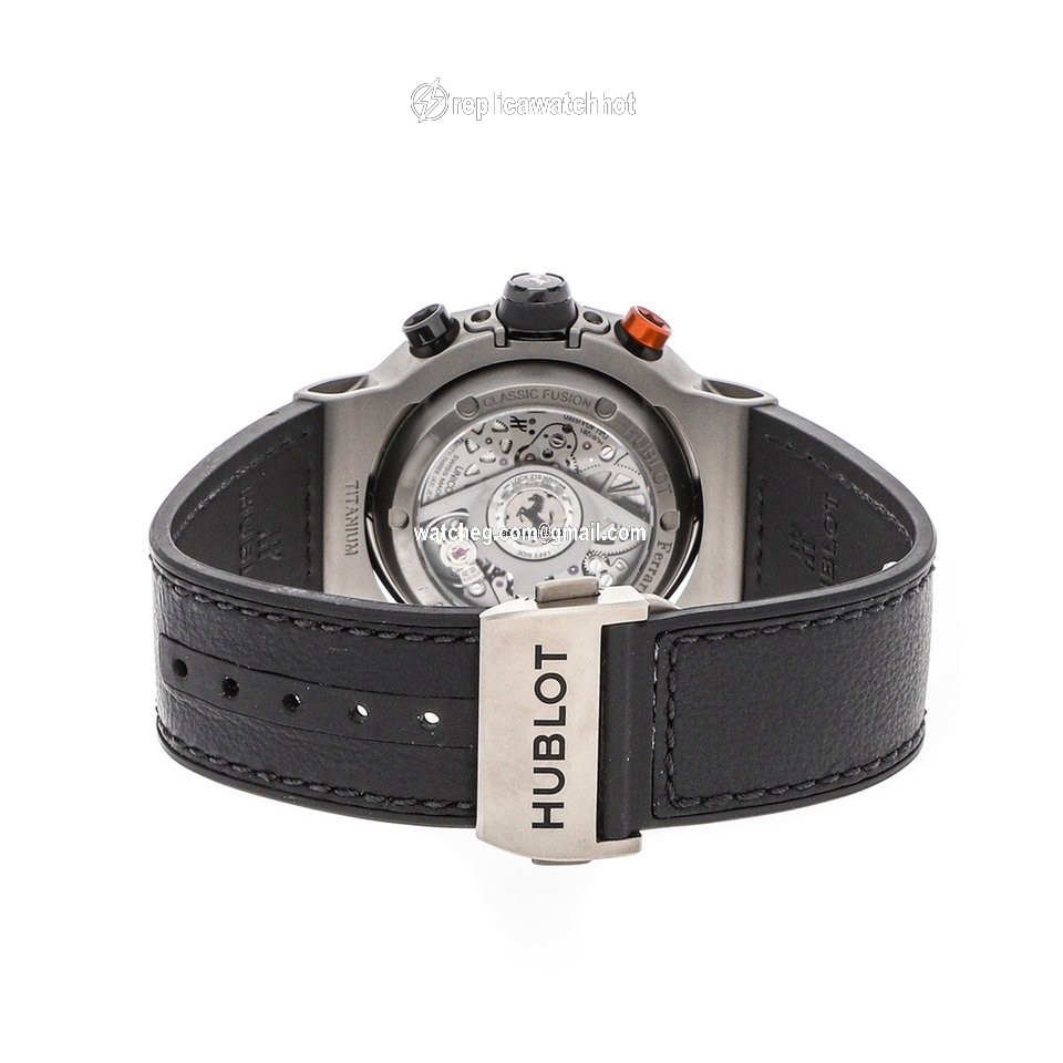 Hublot Classic Fusion 45, 42, 38, 33 mm Mens watch Unisex Automatic Titanium 526.NX.0124.VR 4