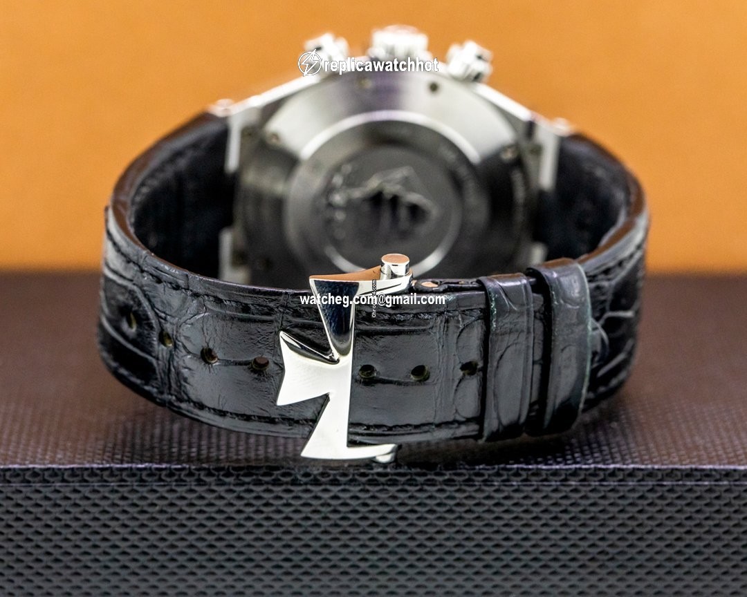 Vacheron Constantin Overseas Chronograph Mens watch Unisex Automatic Steel 49150 000A-9017 4