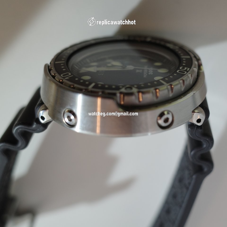 Seiko Prospex Mens watch Unisex Quartz Steel SBBN045 4