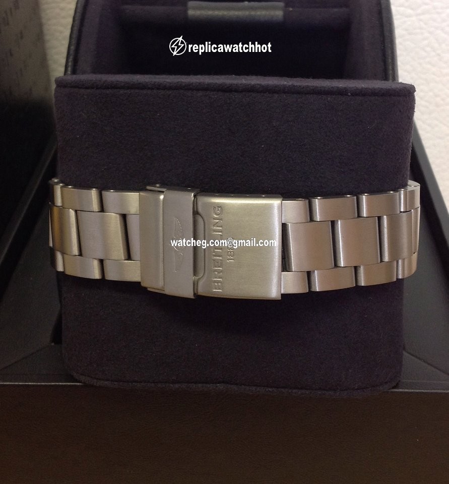 Breitling Cockpit B50 Mens watch Unisex Quartz Titanium EB5010 4