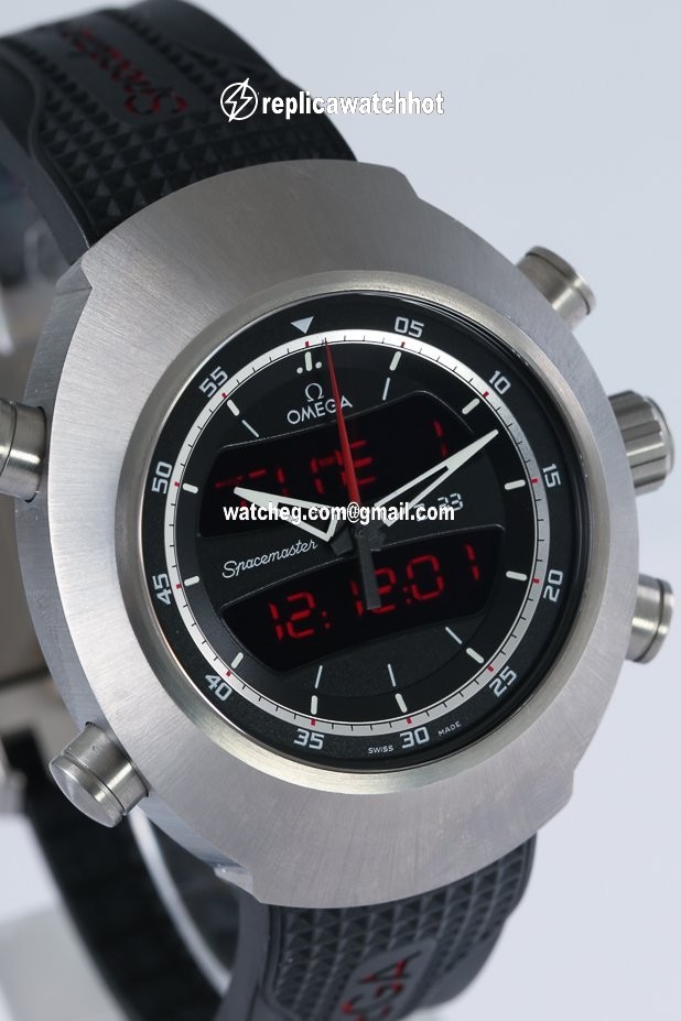 Omega Speedmaster Spacemaster Z-33 Mens watch Unisex Quartz Titanium 325.92.43.79.01.001. 4