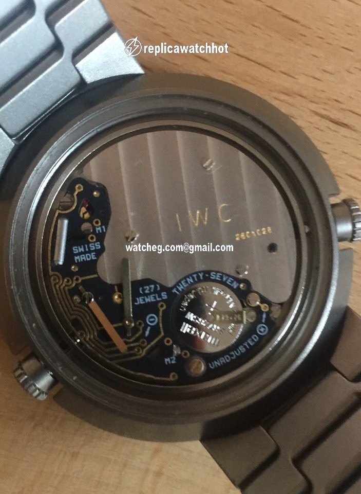IWC Porsche Design Mens watch Unisex Quartz Titanium 3821 4