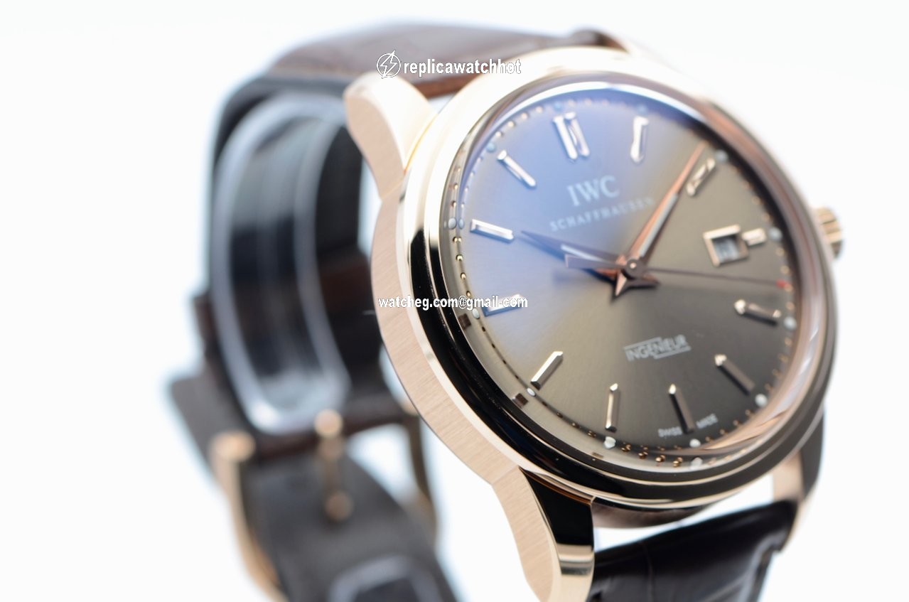IWC Ingenieur Automatic Mens watch Unisex Automatic Rose gold IW323312 4