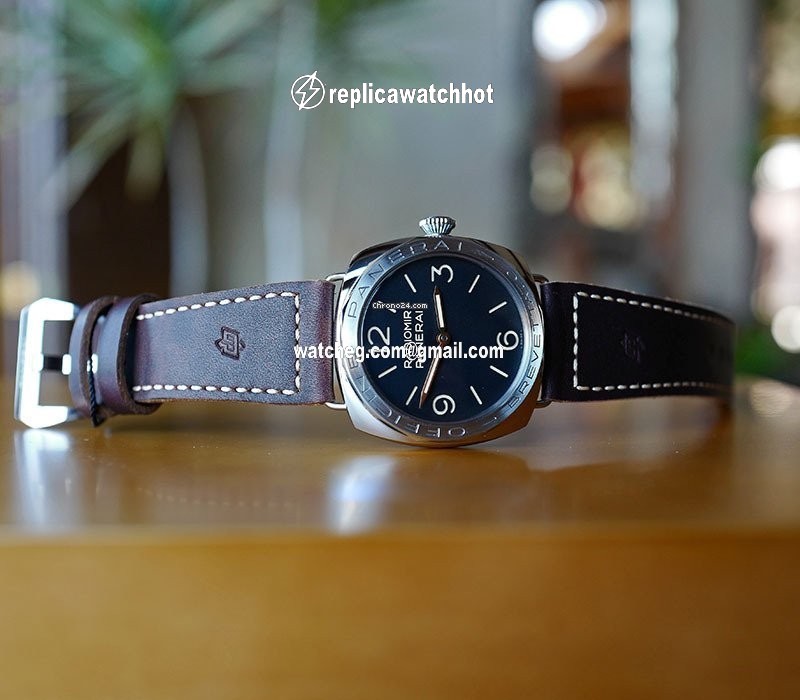 Panerai Special Editions Manual winding PAM 685 4