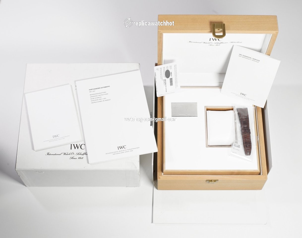 IWC Portuguese Automatic Automatic Rose gold IW500121 4