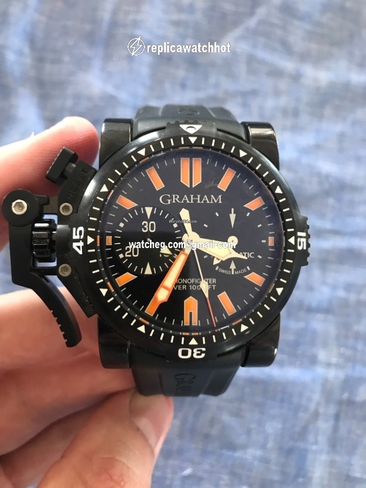 Graham Chronofighter Oversize 2OVEZ.B24A.K10N 4