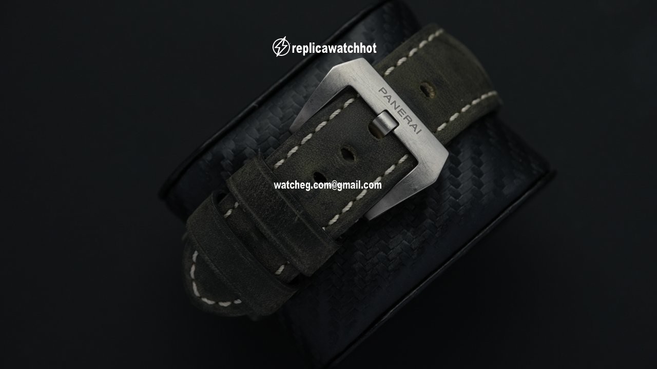 Panerai Luminor Submersible 1950 3 Days Automatic Mens watch Unisex Automatic Titanium PAM 00389 4