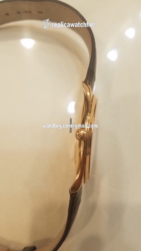 Jaeger-LeCoultre Master Ultra Thin Date Automatic Rose gold 1282510 4