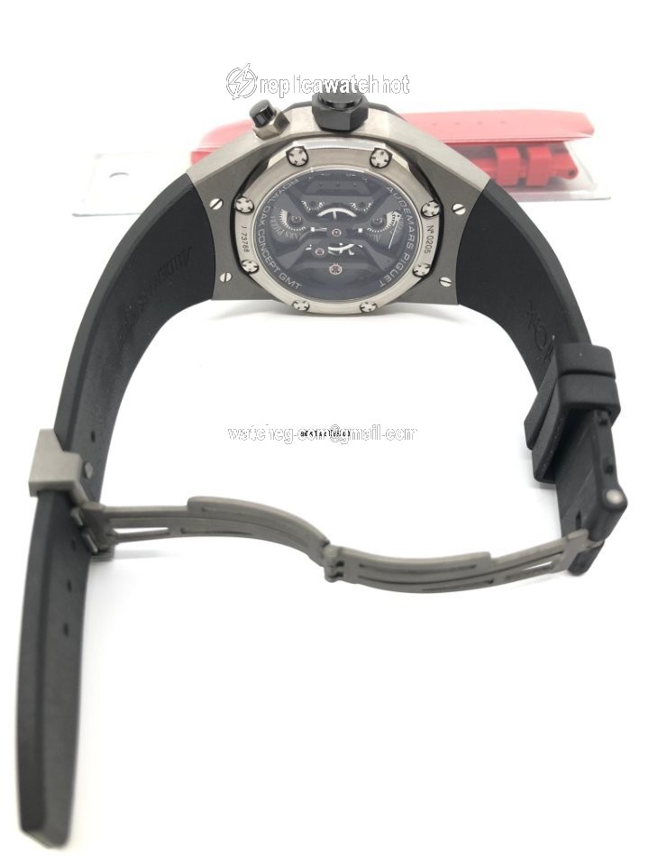 Audemars Piguet Royal Oak Concept 26560IO.OO.D002CA.01.A 4