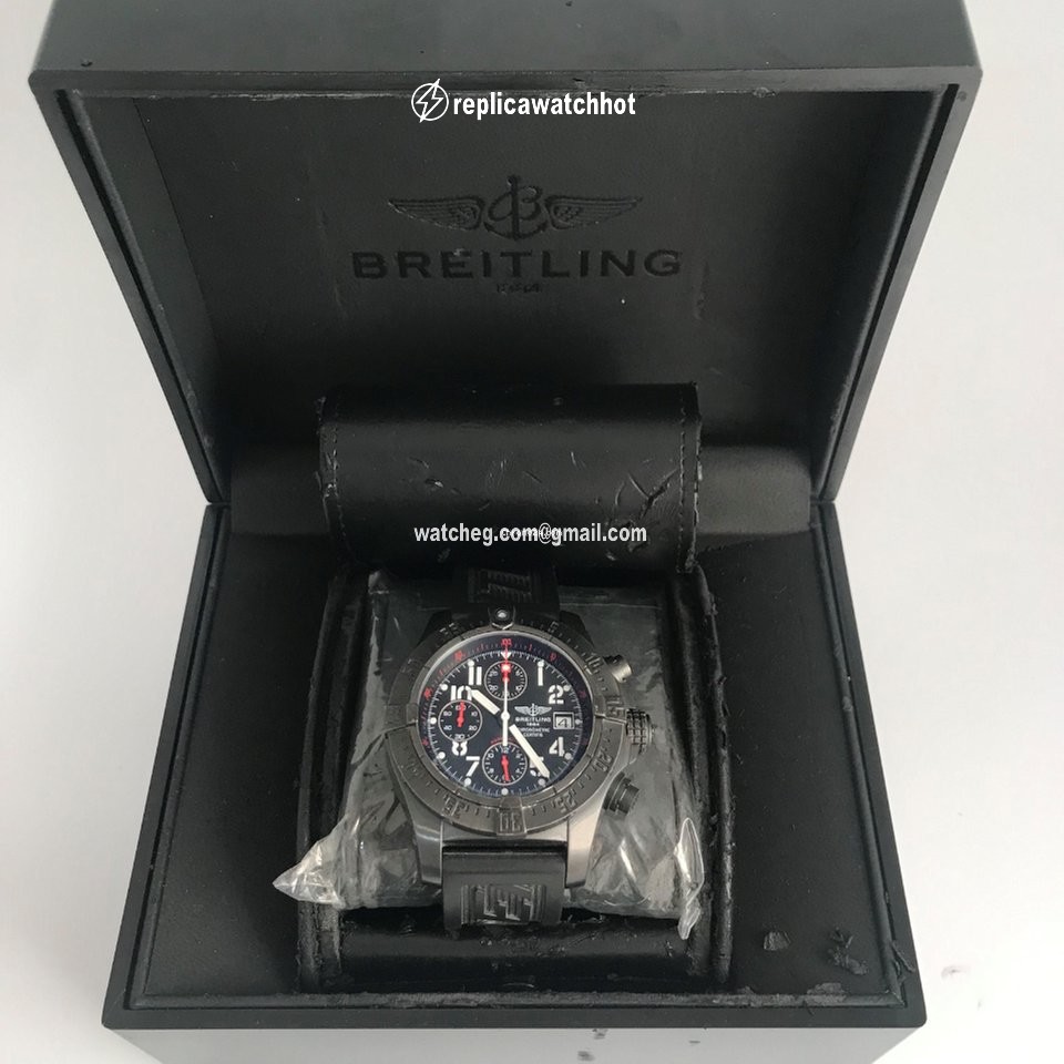 Breitling Avenger Skyland Mens watch Unisex Automatic Steel M1338010 5