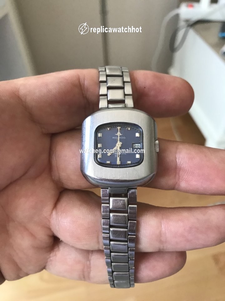 Movado Womens watch Automatic Queenmatic video 5