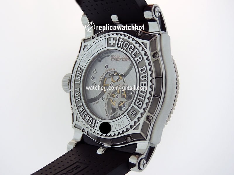 Roger Dubuis Easy Diver Mens watch Unisex Manual winding SE48 02 9 0K9.53 5