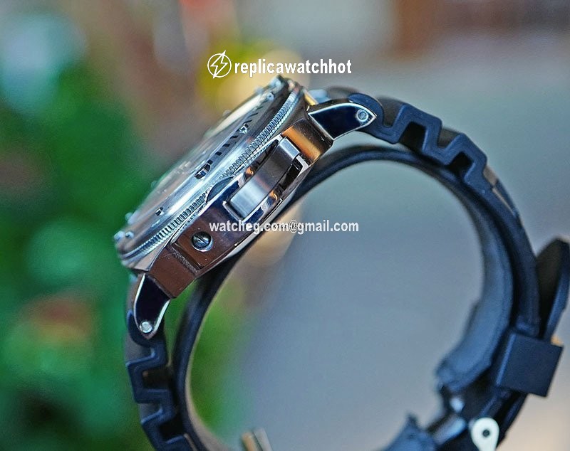 Panerai Luminor Submersible Automatic PAM 24 5
