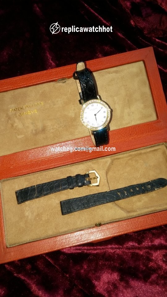 Patek Philippe Calatrava Womens watch Quartz Yellow gold 4820J 5