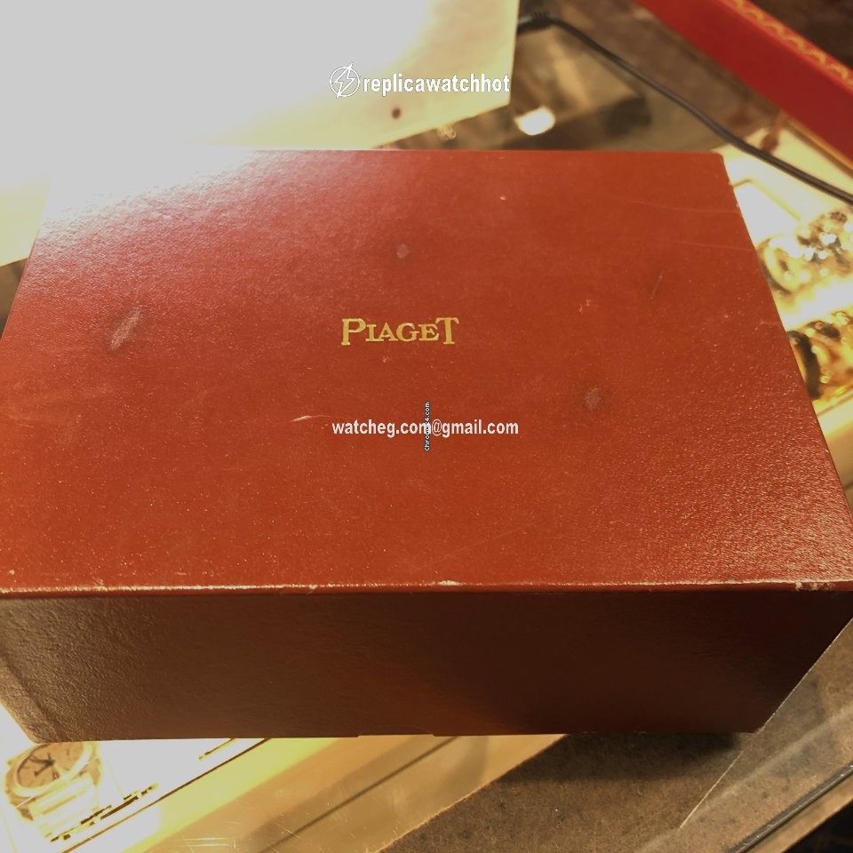 Piaget Mens watch Unisex Quartz Yellow gold 01GOA17002 5